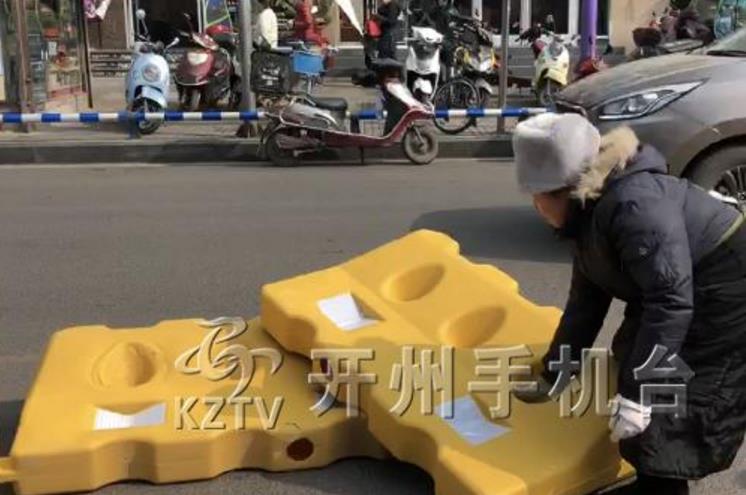 一个小举动 温暖一座城