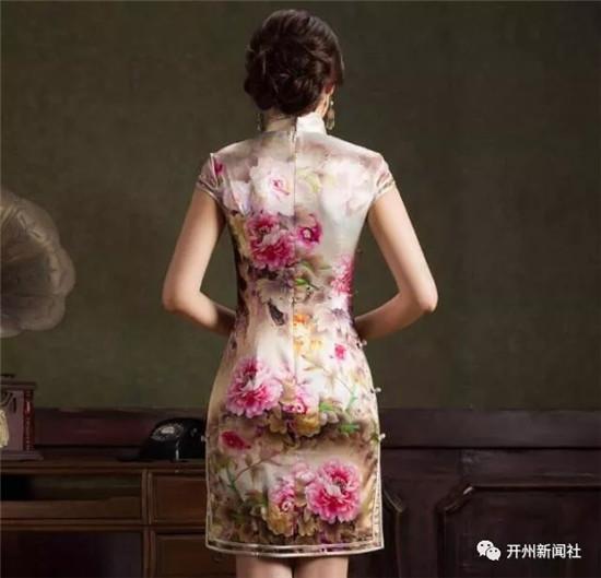 惊艳！开州200名旗袍女汉丰湖畔舞＂芳华＂