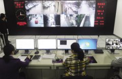 4岁娃不见了 爷爷通过监控追踪