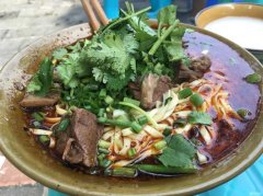 ​重庆​小面、​重庆​火锅，地道滴很