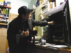 男子定居重庆50年每天行万余步拍美景 因此离了婚