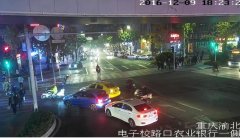 民警沿途护送 重伤员化险为夷