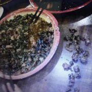 “复活”的双椒鸡 一只鸡吃出10个鸡爪