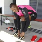 力帆新援：无球可踢心生去意 去中超的都为钱