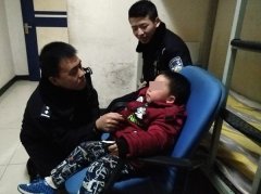 这是谁家的孩子，请速来朝天门派出所认领