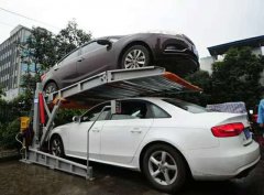 不再担心停车位不够  重庆一电梯让爱车住上“跃层”