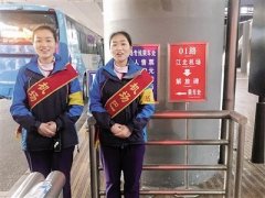  考验同事眼力！双胞胎姐妹一起工作 让人傻傻分不清