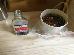 一碗面吃了五个小时 原来感情受了挫