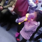 小小气球能成“杀手”，轻飘垃圾别带进轨道站