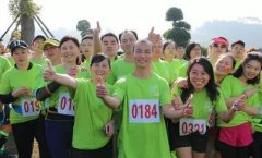 朱迪和闪电“助阵”重庆慈云首届乡村马拉松欢乐跑