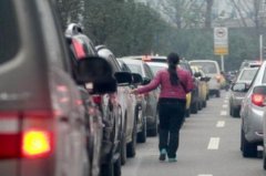 令人头疼的公路“发卡族” 小心警方“关照”你!