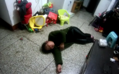 丈母娘报警称被女婿打  躺在派出所“撒泼”