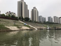 重庆汛期到来   三峡水位跌破158米