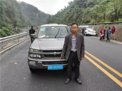  父亲无证驾驶出事故 儿子来顶包！