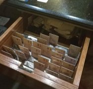 重庆女子深夜闯宾馆“蹭睡”