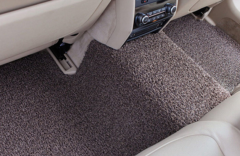 小孩呕吐弄脏网约车  司机索要百元洗车费