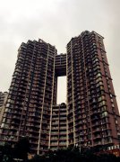 别致！重庆一居民楼中间镂空像“口”字