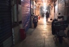 江北区一市场出现大量摩托 来路不明隐患不小