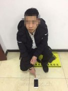 干儿子偷了她8000块 还陪她去一起去报案