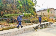 垫脚石变小桥 村民过河不再愁