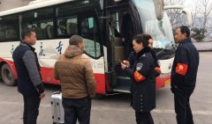 旅客错拿“双胞胎”行李箱 车站工作人员迅速找回